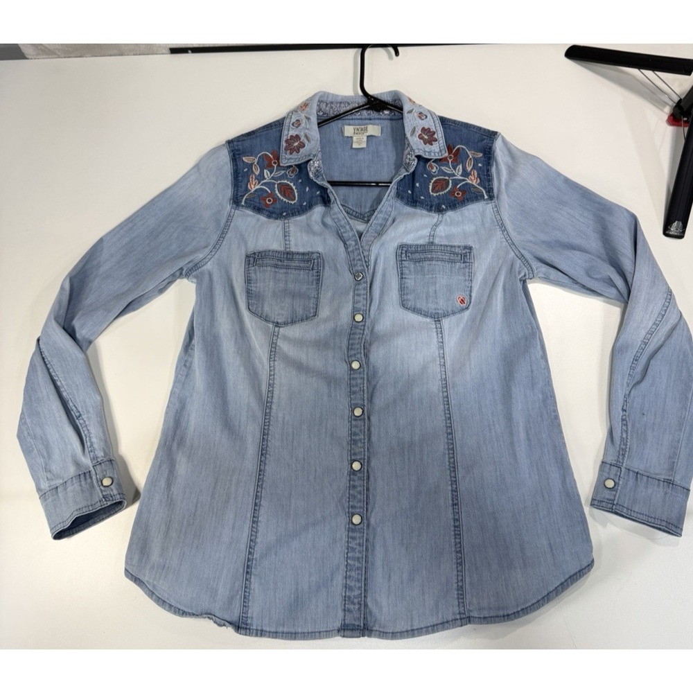 Vintage America Blues Embroidered Chambray Western Shirt Womens M Floral Snap